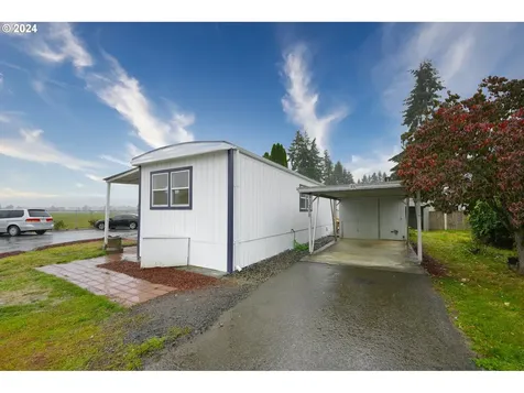 3578 Ash Street Hubbard OR 97032