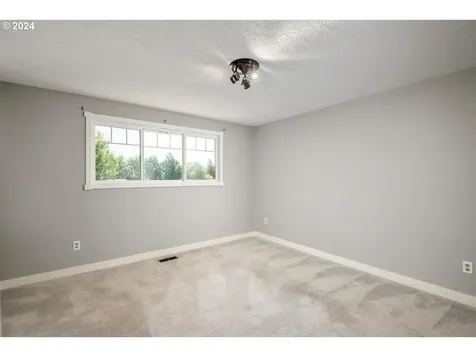 2668 Ne Liberty Avenue Gresham OR 97030
