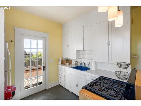 4118 SW View Point Terrace Portland OR 97239
