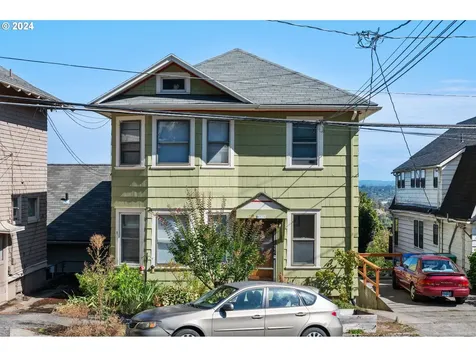 4118 SW View Point Terrace Portland OR 97239