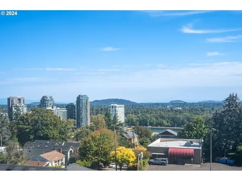 4118 SW View Point Terrace Portland OR 97239