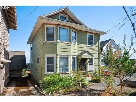 4118 SW View Point Terrace Portland OR 97239