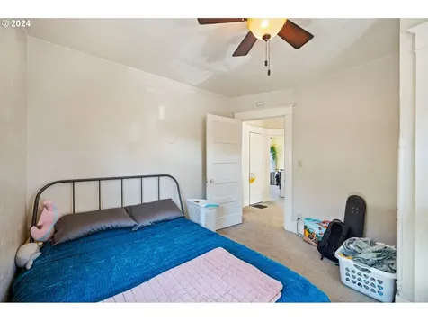4118 SW View Point Terrace Portland OR 97239