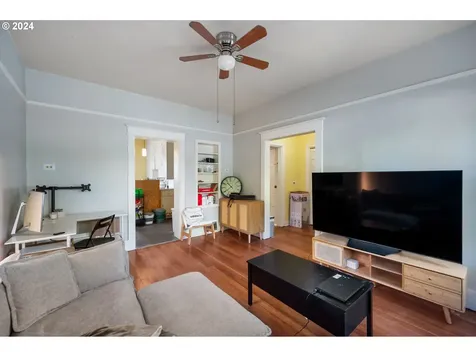 4118 SW View Point Terrace Portland OR 97239