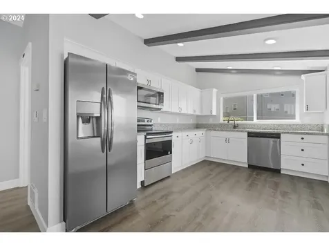 3660 Rocky Creek Avenue Depoe Bay OR 97341