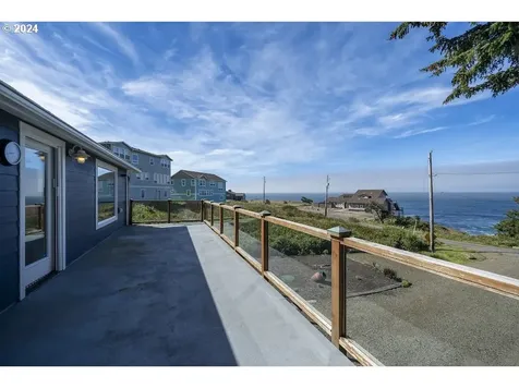 3660 Rocky Creek Avenue Depoe Bay OR 97341