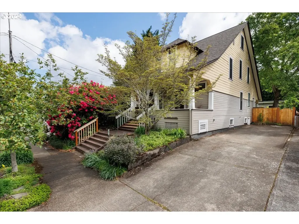 6444 N Omaha Avenue Portland OR 97217