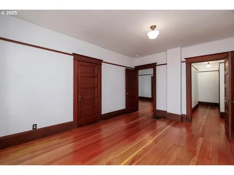 6444 N Omaha Avenue Portland OR 97217