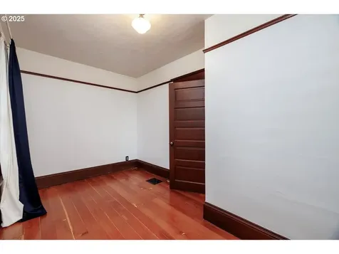 6444 N Omaha Avenue Portland OR 97217