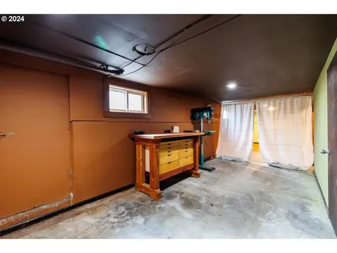 6444 N Omaha Avenue Portland OR 97217
