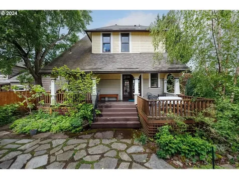 6444 N Omaha Avenue Portland OR 97217