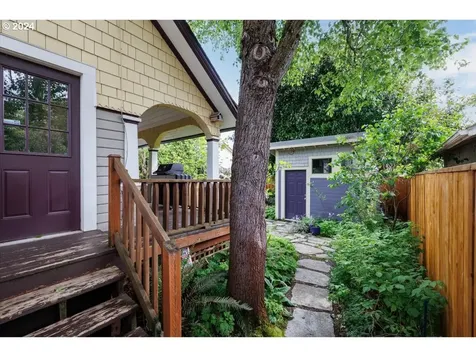 6444 N Omaha Avenue Portland OR 97217