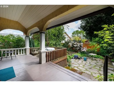 6444 N Omaha Avenue Portland OR 97217