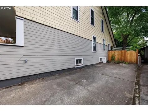 6444 N Omaha Avenue Portland OR 97217