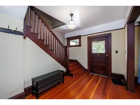 6444 N Omaha Avenue Portland OR 97217