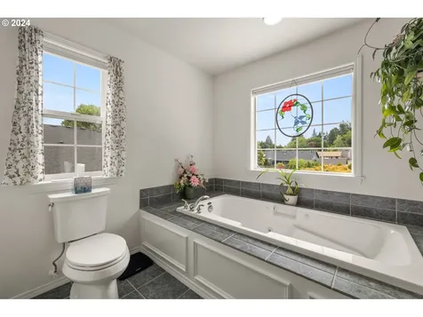 10311 Nw 3rd Avenue Vancouver WA 98685