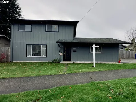 898 Mill Street Kelso WA 98626