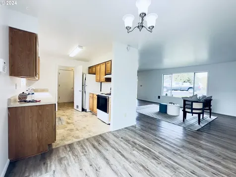 898 Mill Street Kelso WA 98626