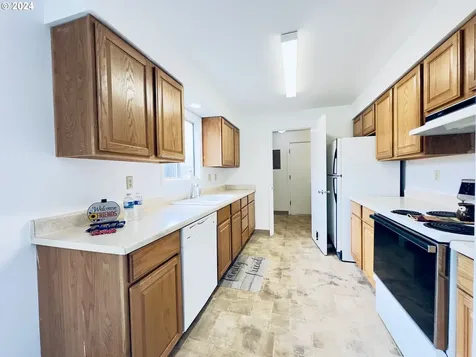 898 Mill Street Kelso WA 98626