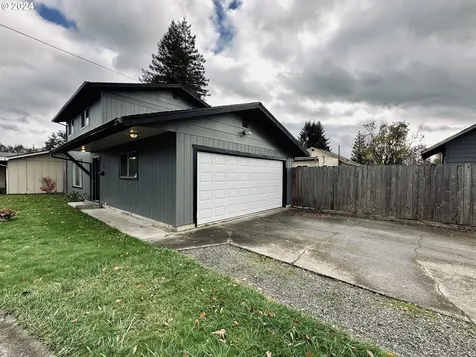 898 Mill Street Kelso WA 98626