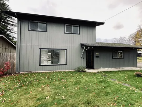 898 Mill Street Kelso WA 98626