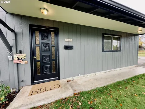 898 Mill Street Kelso WA 98626