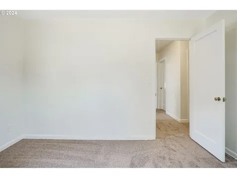 1282 23rd Street Ne Salem OR 97301