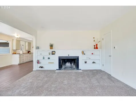 1282 23rd Street Ne Salem OR 97301