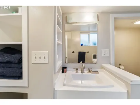 7316 SW 29th Avenue Portland OR 97219