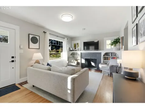 7316 SW 29th Avenue Portland OR 97219