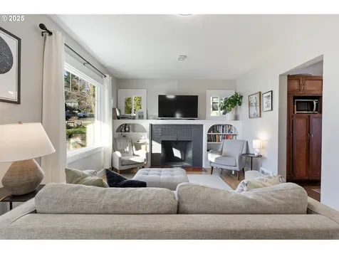 7316 SW 29th Avenue Portland OR 97219