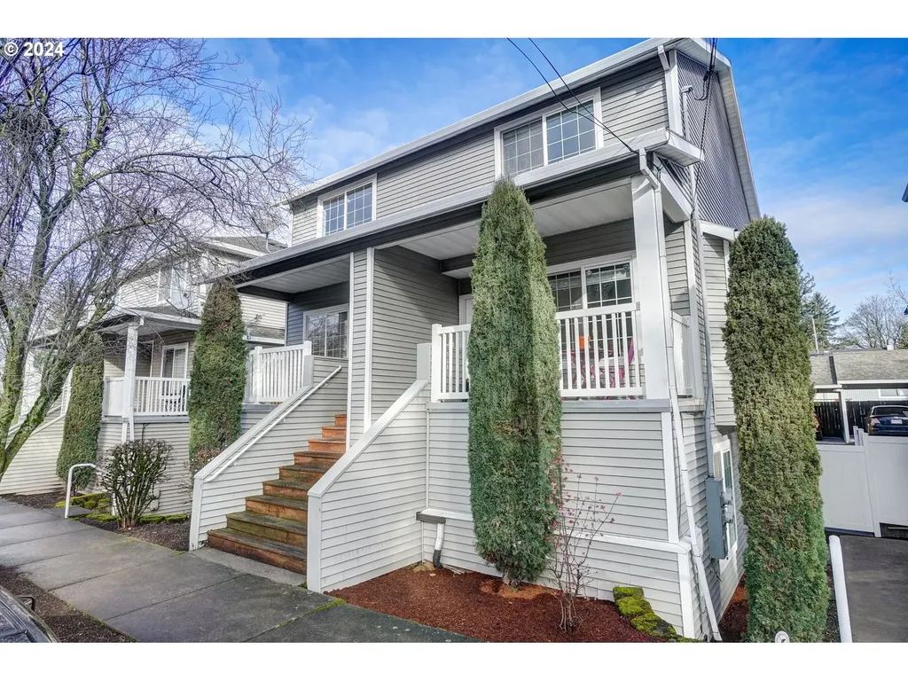 11821 Se Pine Street Portland OR 97216