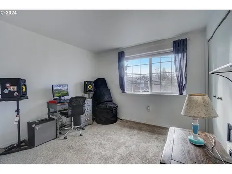 11821 Se Pine Street Portland OR 97216