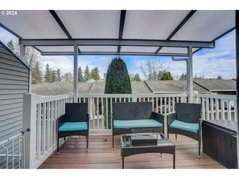 11821 Se Pine Street Portland OR 97216