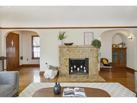 2266 Se Spruce Avenue Portland OR 97214
