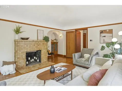 2266 Se Spruce Avenue Portland OR 97214