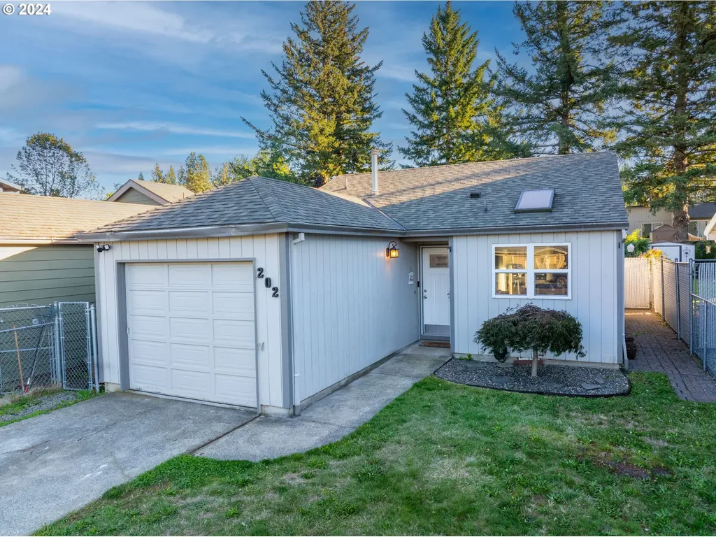 202 SE 34th Circle Troutdale OR 97060
