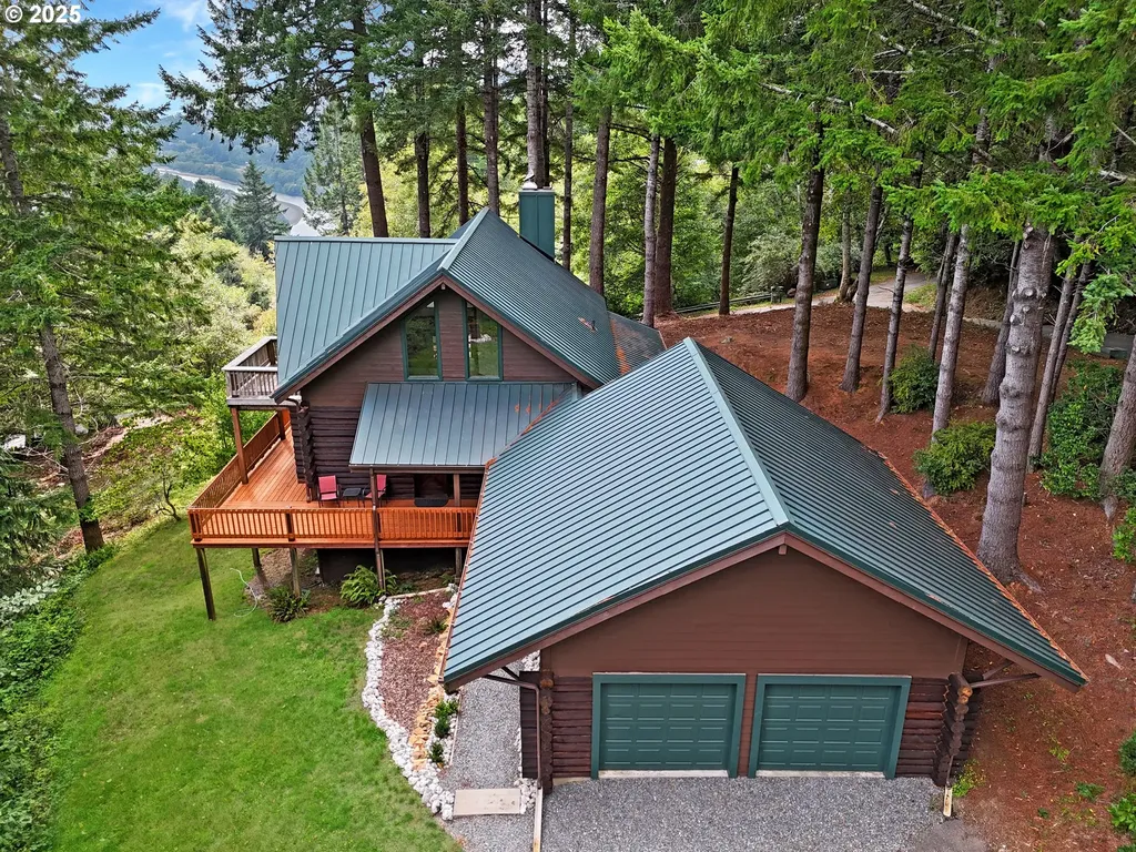 17225 Mountain Drive Brookings OR 97415