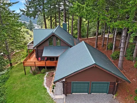 17225 Mountain Drive Brookings OR 97415