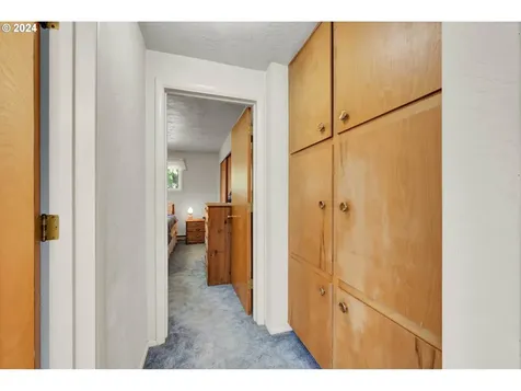 85578 Jasper Park Road Pleasant Hill OR 97455