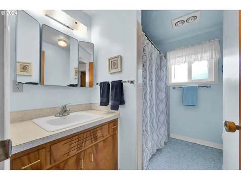 85578 Jasper Park Road Pleasant Hill OR 97455
