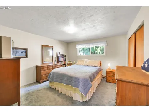 85578 Jasper Park Road Pleasant Hill OR 97455