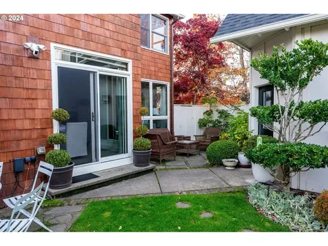 862 NE Market Drive Fairview OR 97024