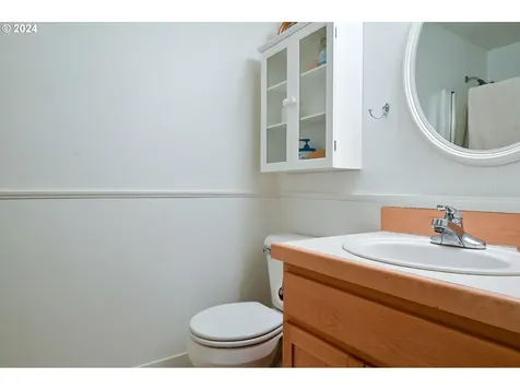 862 NE Market Drive Fairview OR 97024