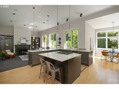 3708 Sw Shattuck Road Portland OR 97221