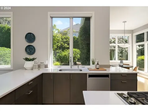 3708 Sw Shattuck Road Portland OR 97221