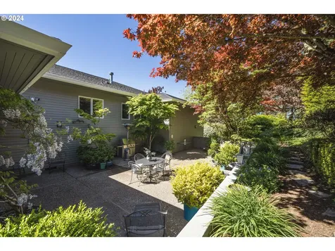 3708 Sw Shattuck Road Portland OR 97221