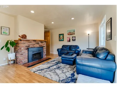 84846 S Willamette Street Eugene OR 97405