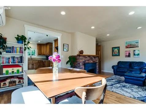 84846 S Willamette Street Eugene OR 97405
