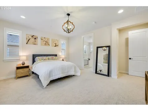 937 W Magnolia Loop Washougal WA 98671